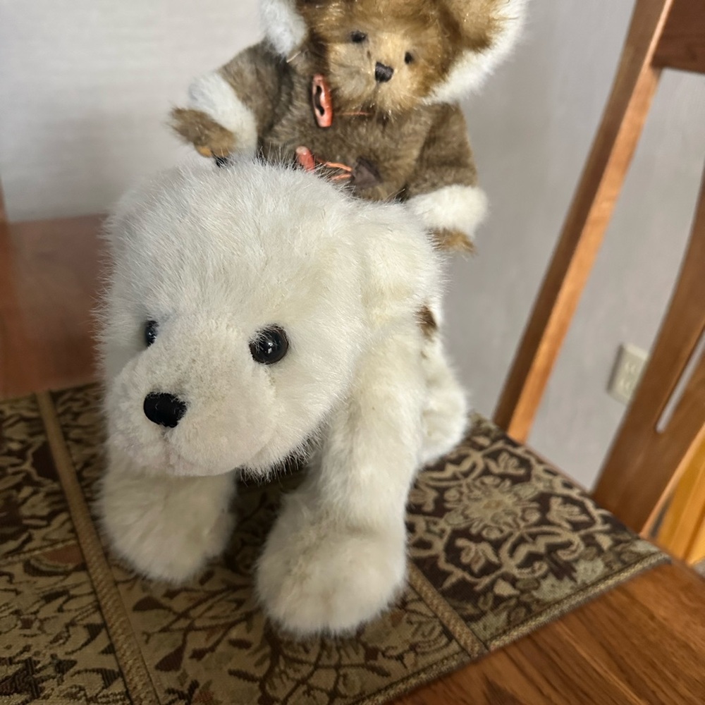 Willy & Chilly Bearington bear collection # 1572. No tags